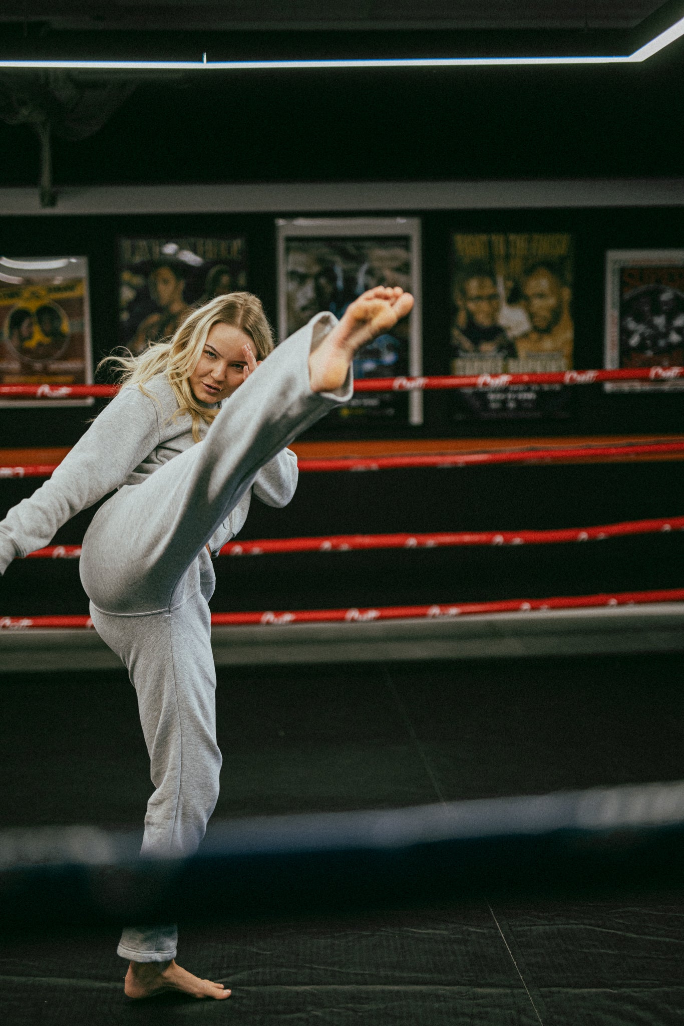 Crest "GOAT" Women's Sweatpants (Grey)