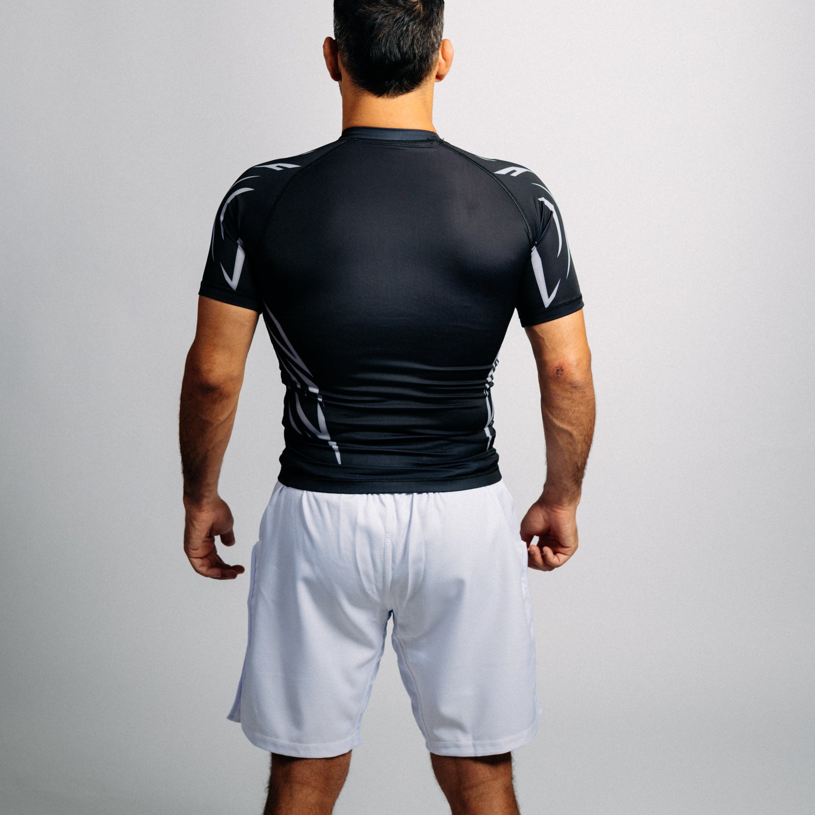 Rash Guard "ARROW" Series | Silver / Black (short)