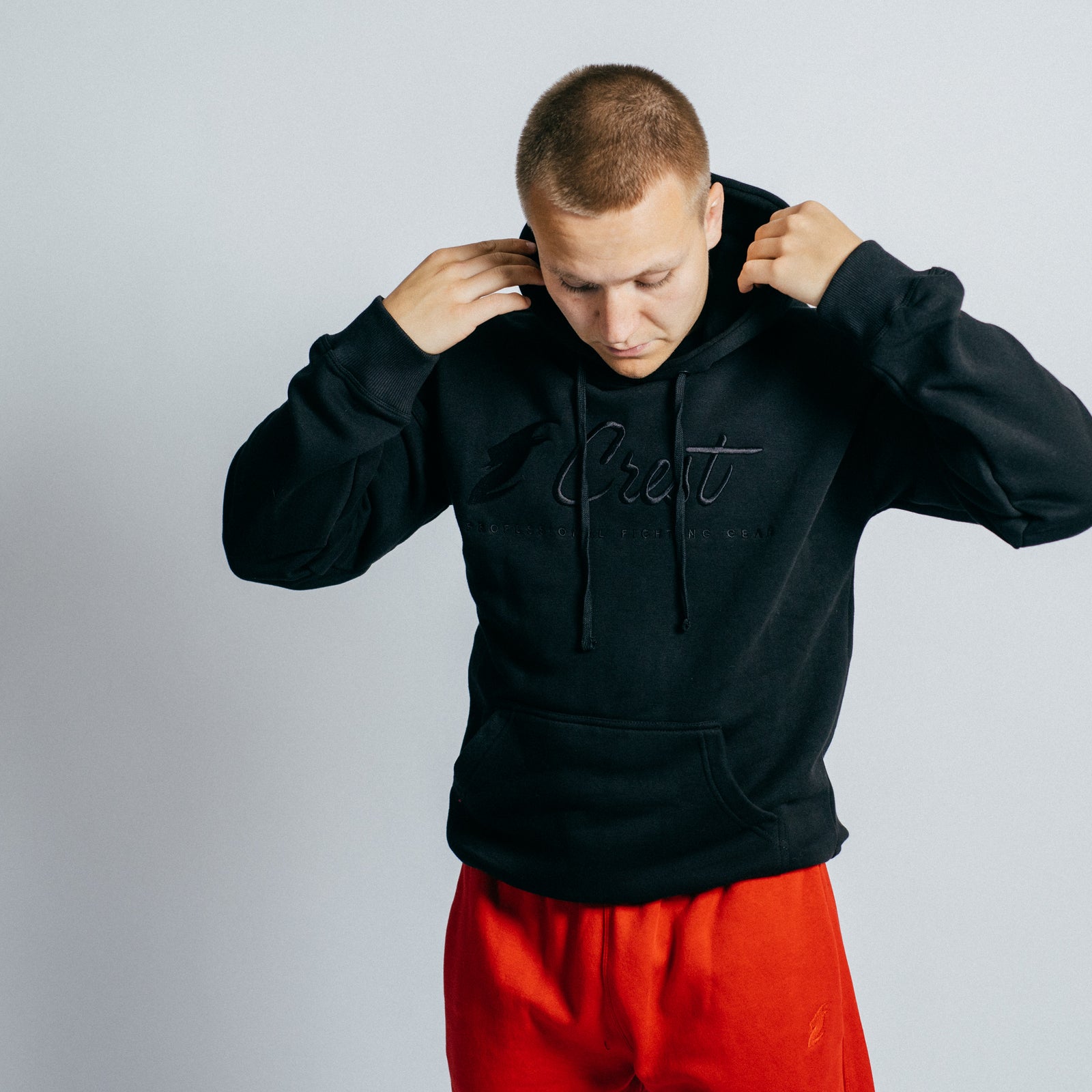 Core hoodie "CREST" - Embroidery (Black)