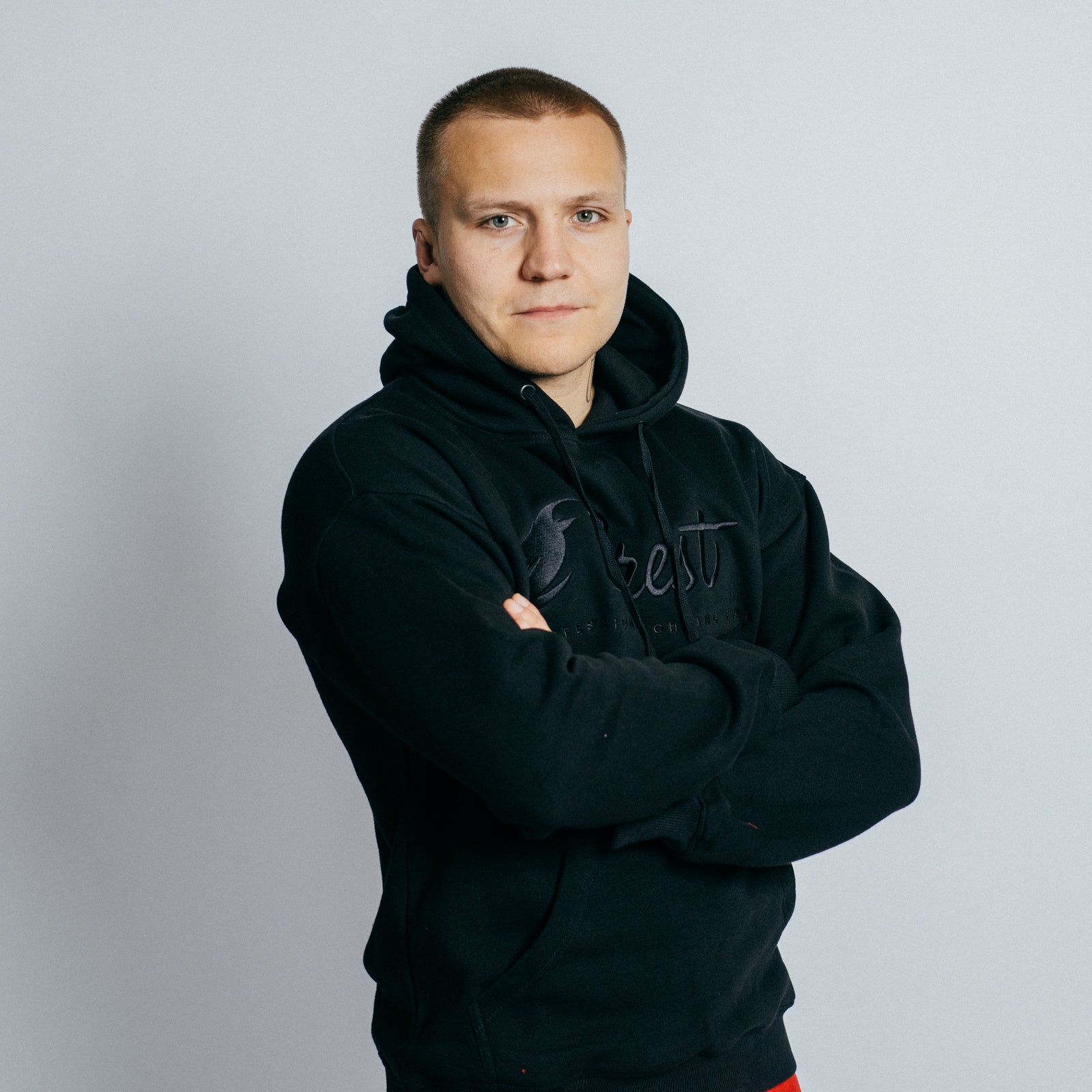 Core hoodie "CREST" - Embroidery (Black)