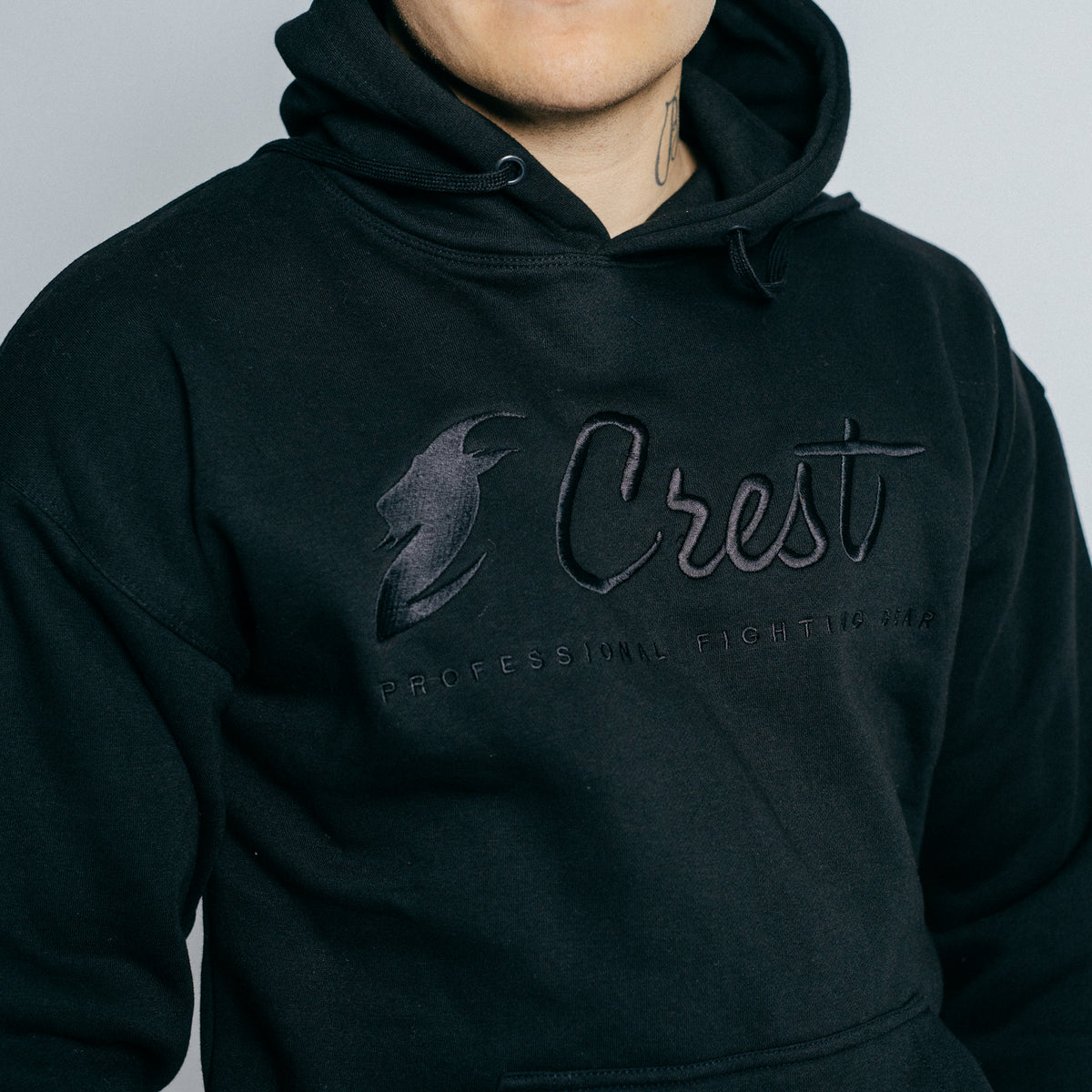 Core hoodie "CREST" - Embroidery (Black)