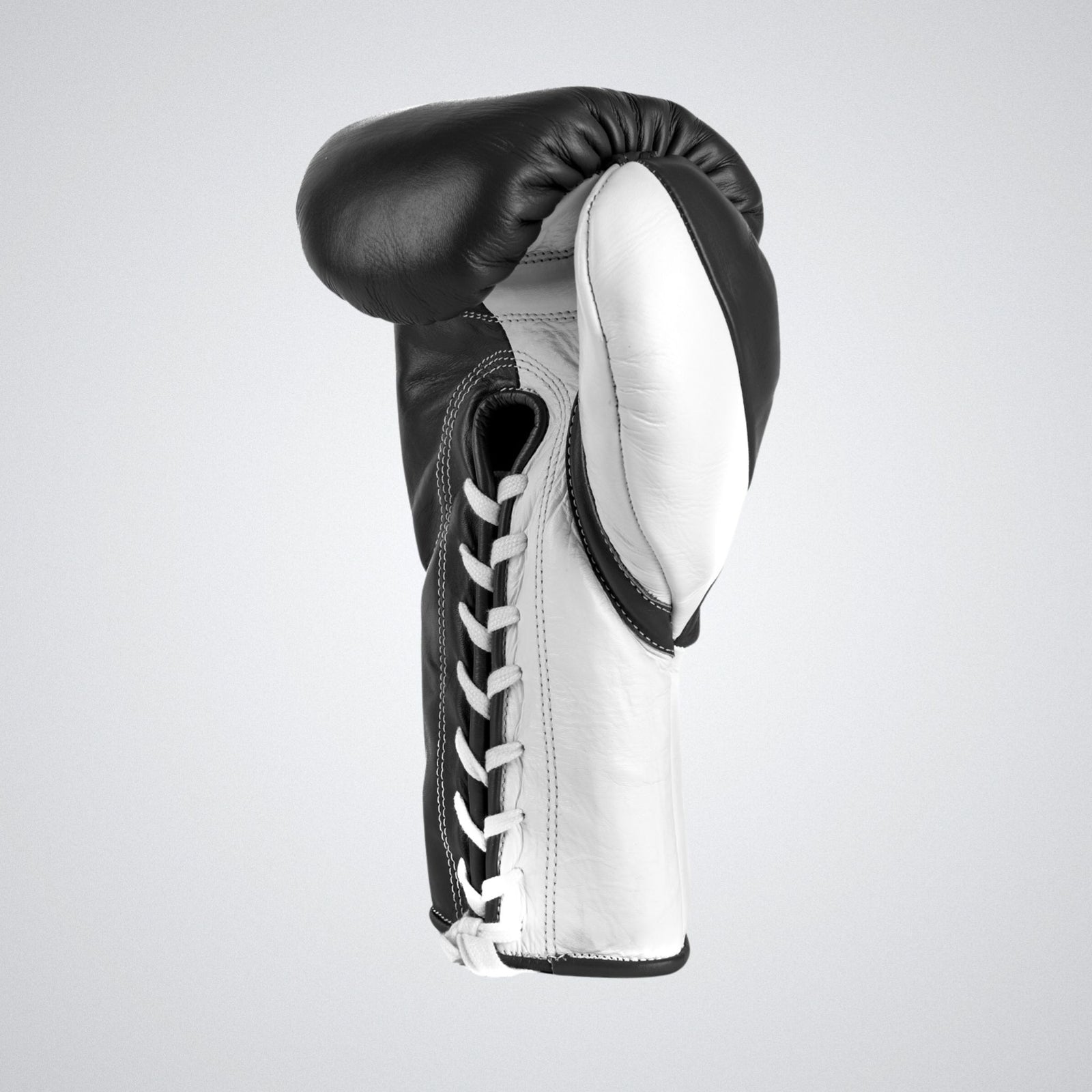 Nyrkkeilyhanskat "Strike pro boxing gloves"