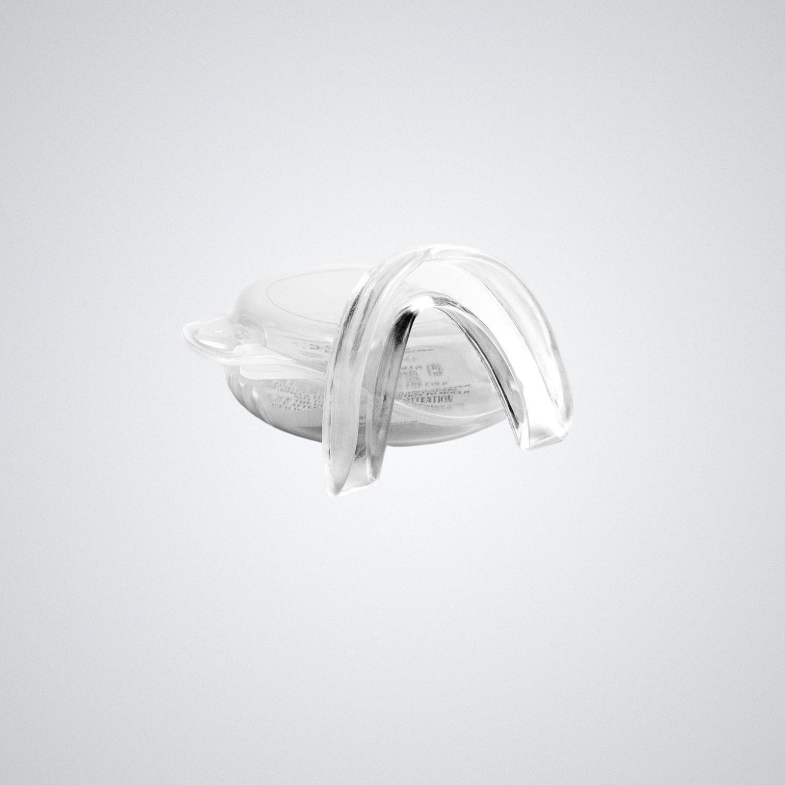 Hammassuojat ja kotelo