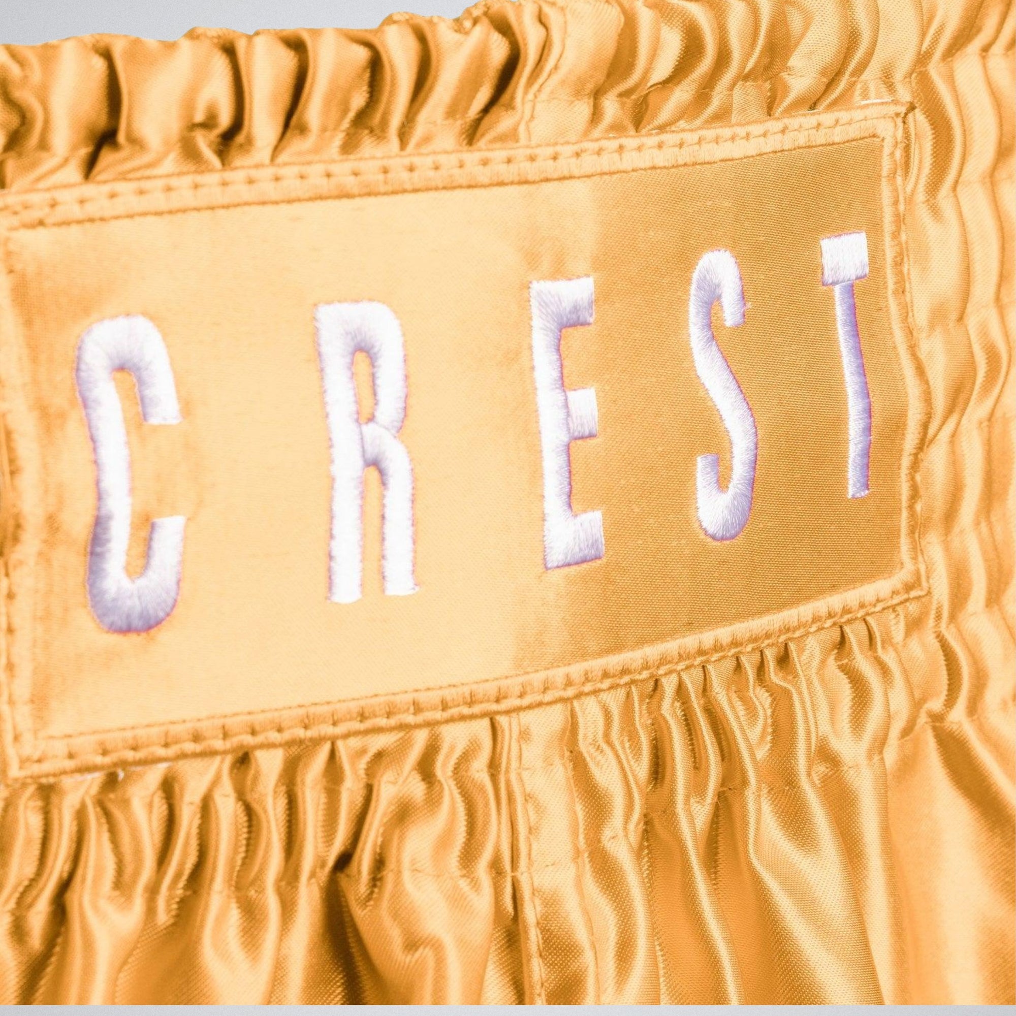 Shorts "C R E S T" - Gold
